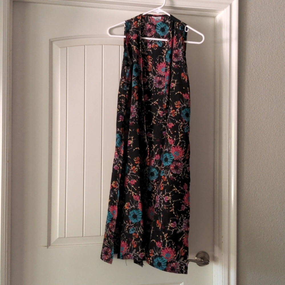 Sleeveless Cardigan